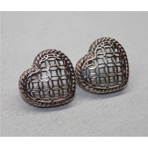 Jewelry - Sterling Silver Heart Earrings woven pattern